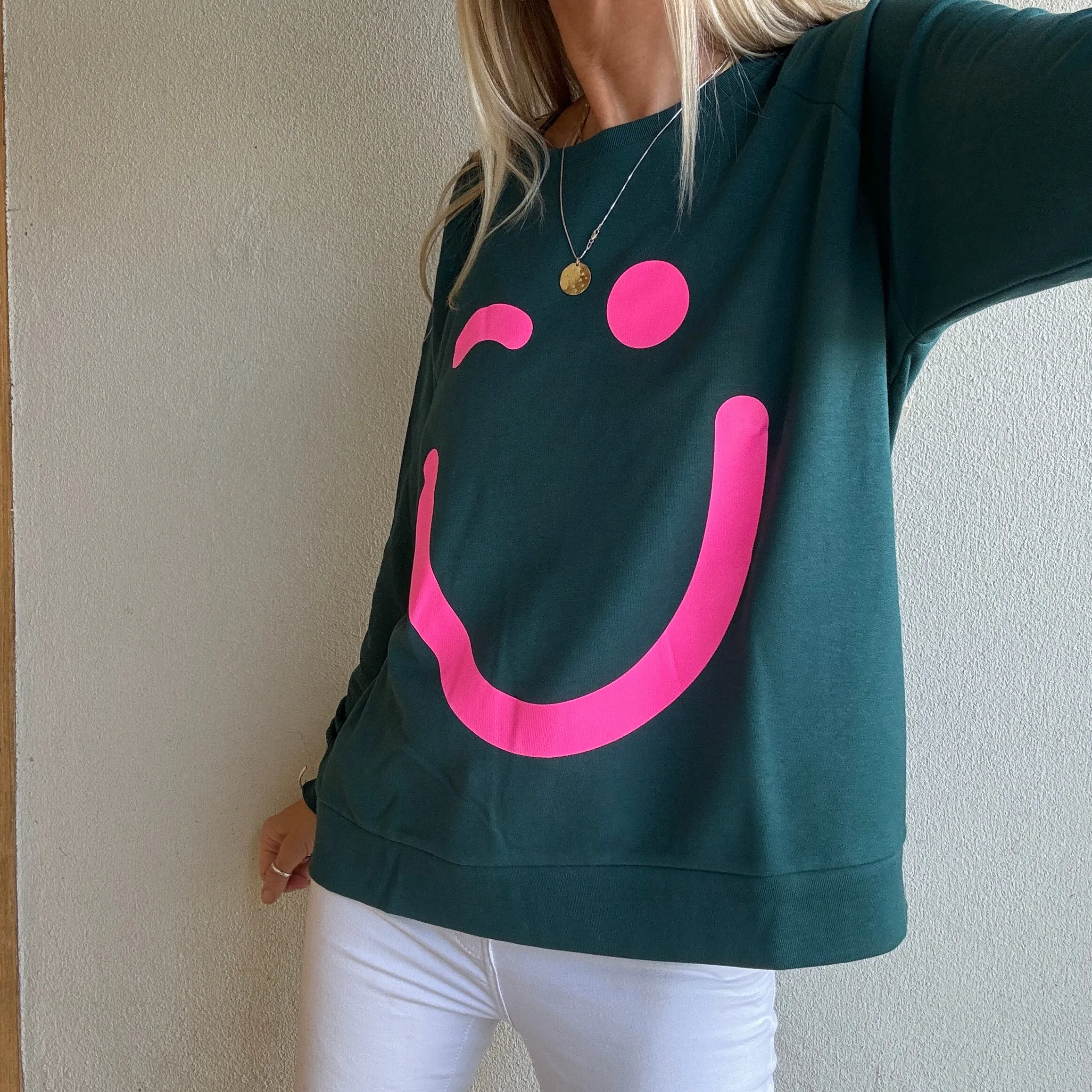 Green & neon pink sweatshirt *relaxed style* *NEW*