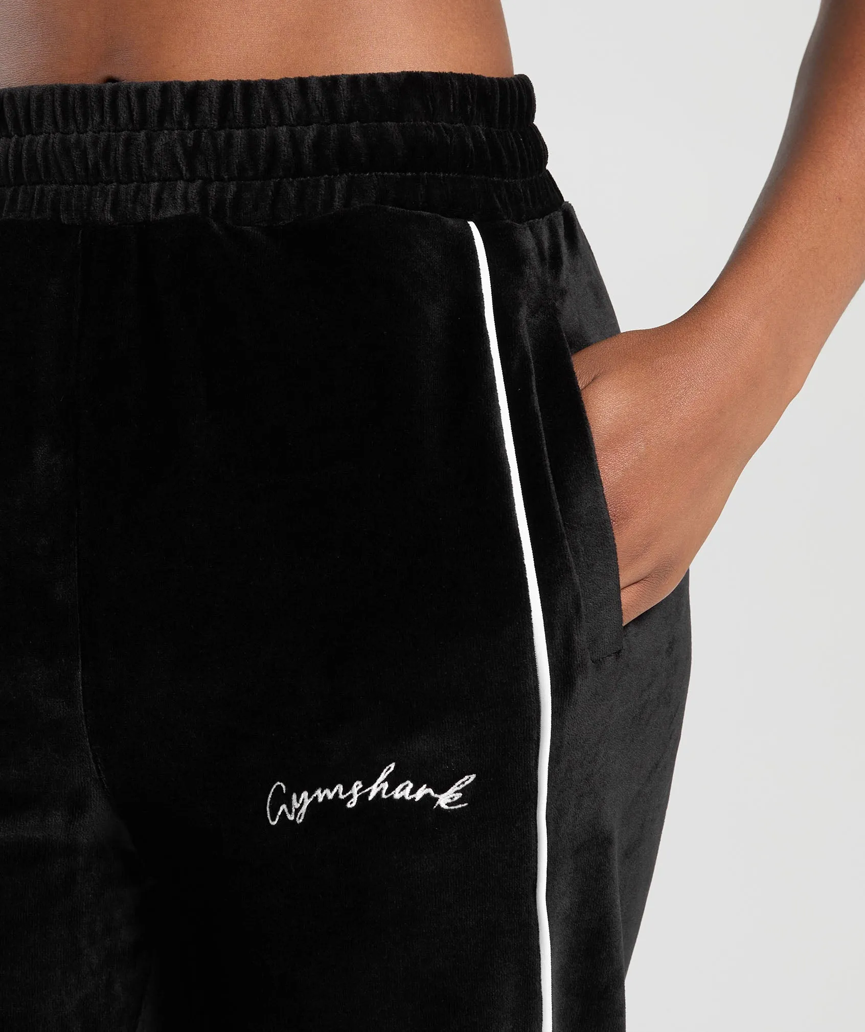 Gymshark Velour Joggers - Black