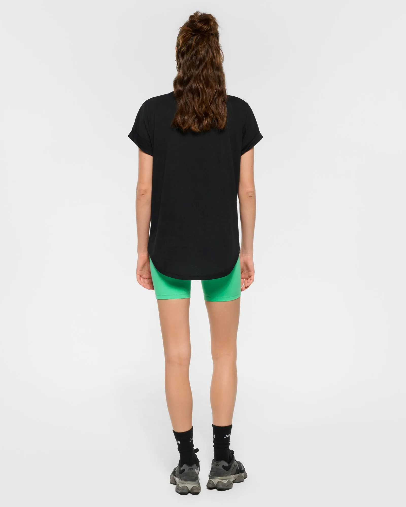 ROSELAND CUFFED SLEEVE TEE BLACK